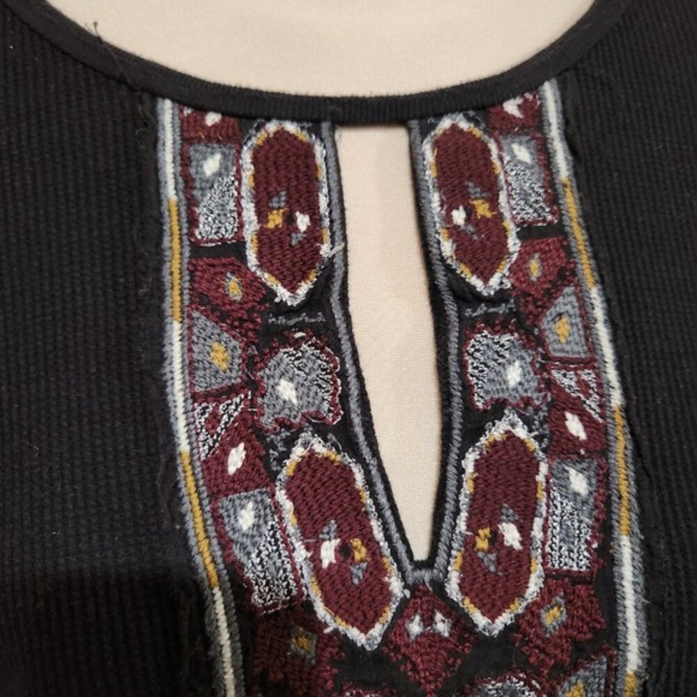 Free People Embroidered Waffle Knit Thermal Top Black Boho Split Neck - Picture 2 of 9